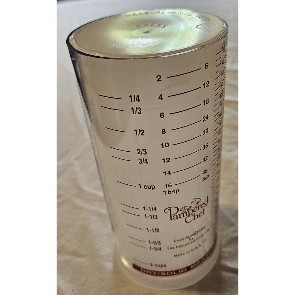 Vintage Pampered Chef Measure All Adjustable Measuring Cup 2‎ Cup USA Made